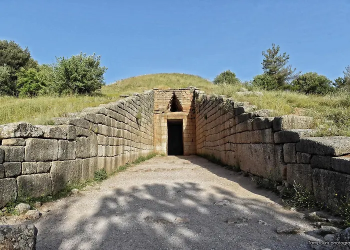 Aura House Koutsopodhi